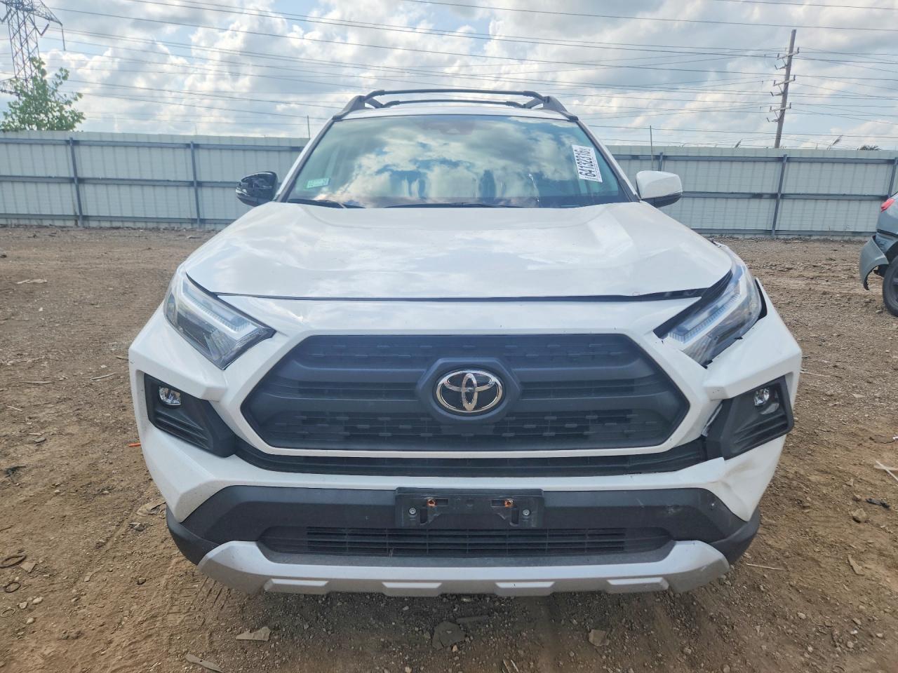 2024 Toyota Rav4 Adventure - zdjęcie 5