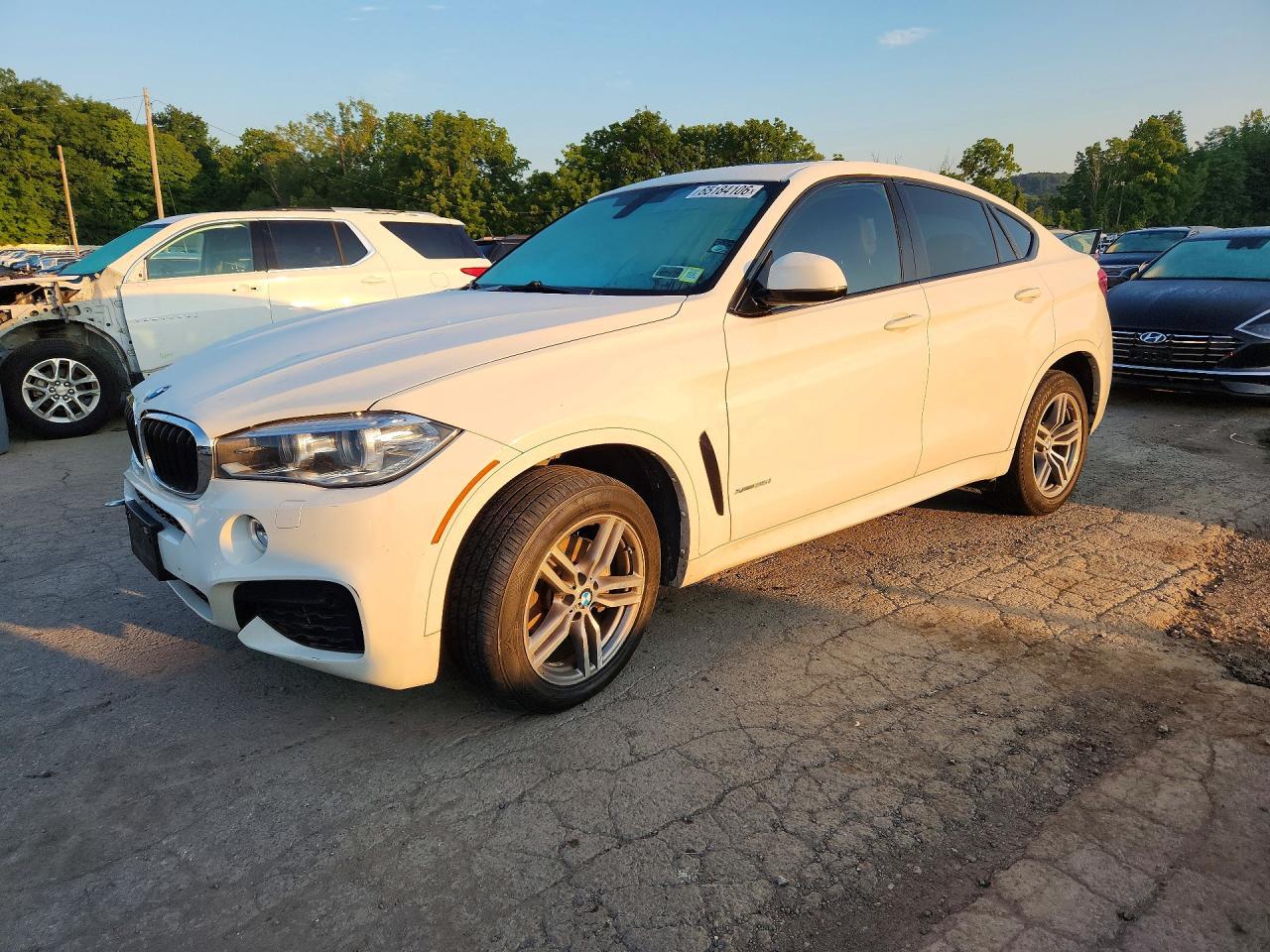 2017 BMW X6 xDrive35I - zdjęcie główne
