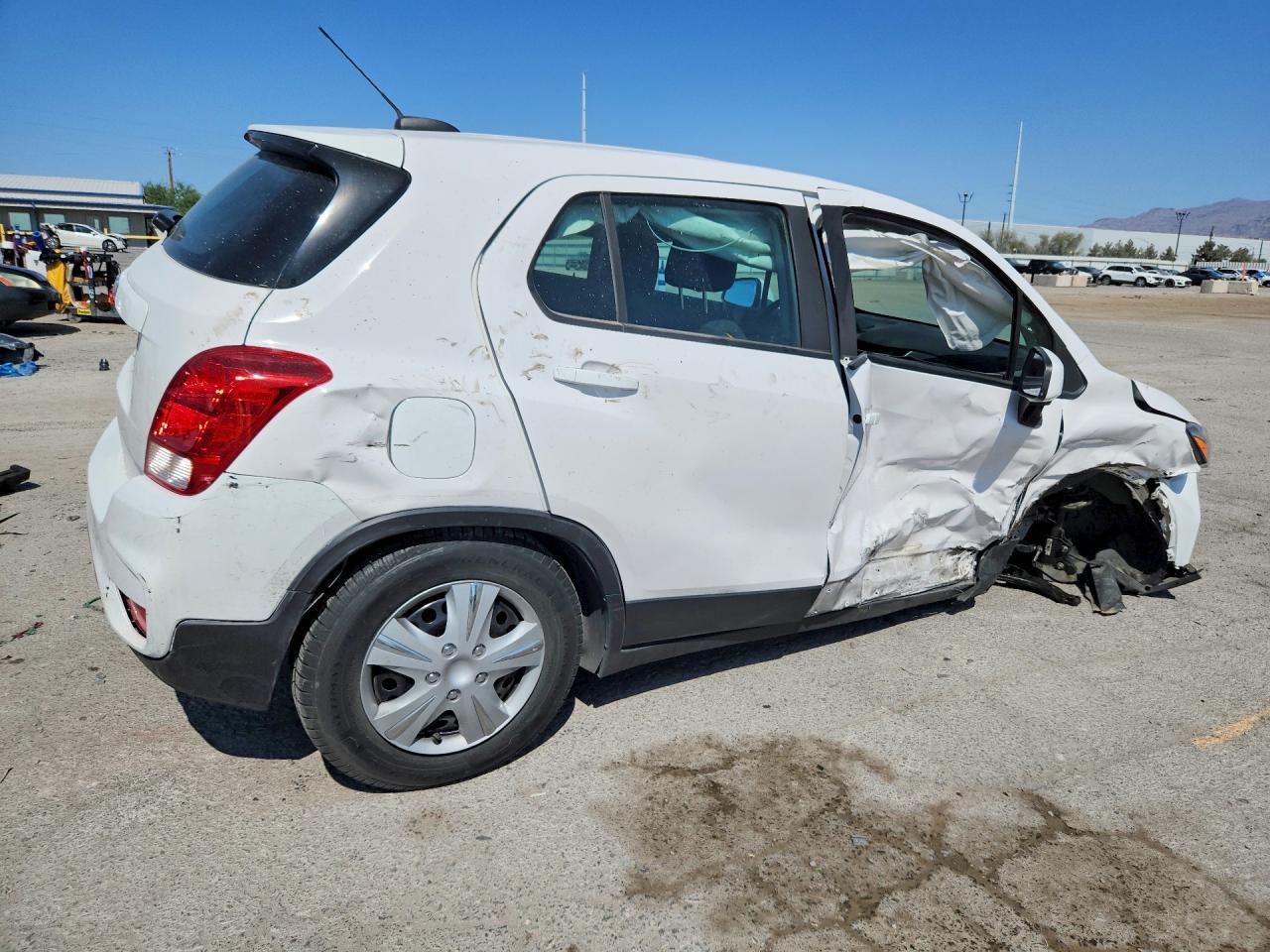 2019 Chevrolet Trax Ls - zdjęcie 3