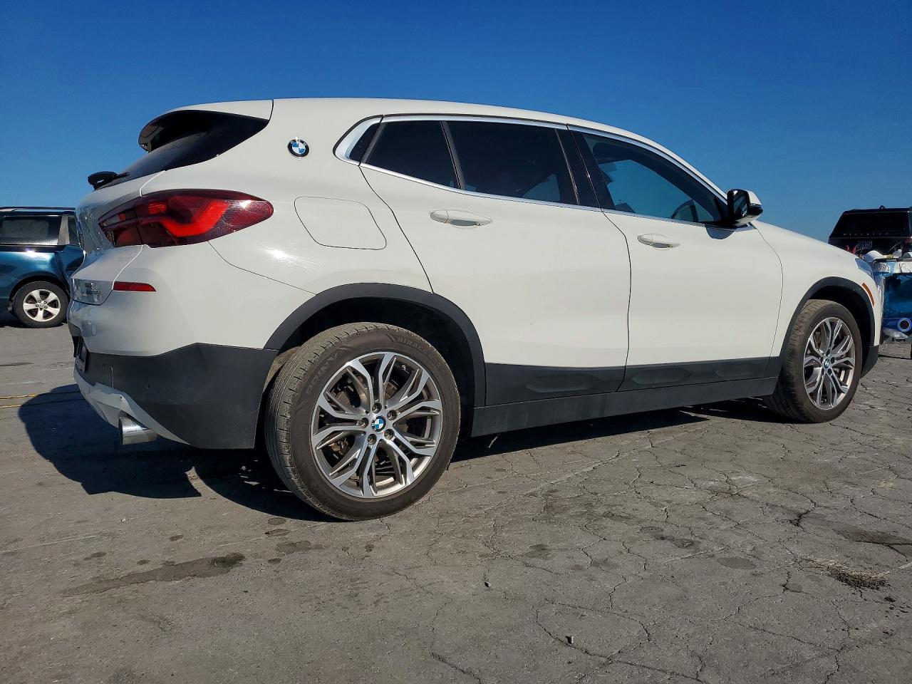 2022 BMW X2 xDrive28I - zdjęcie 3