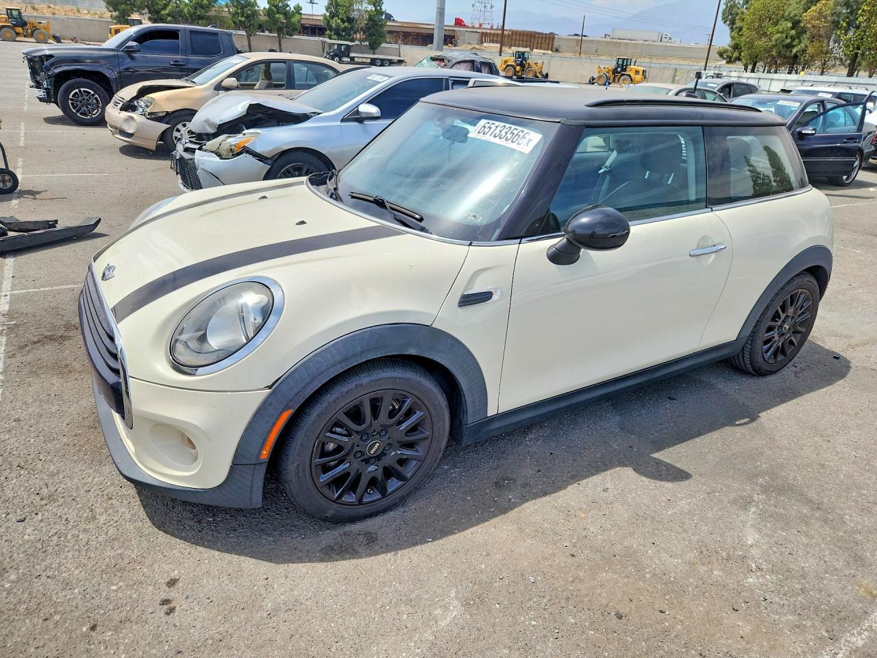 2016 Mini Cooper - zdjęcie główne