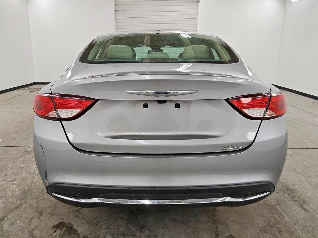 2015 Chrysler 200 Limited - zdjęcie 6