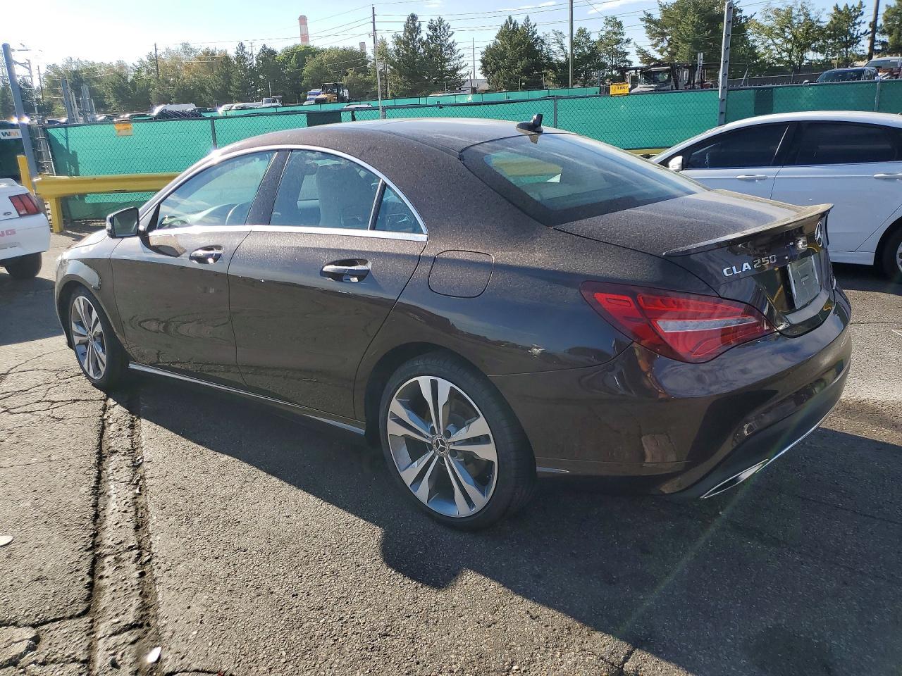 2018 Mercedes-Benz Cla 250 4Matic - zdjęcie 2