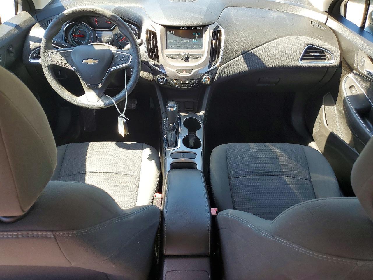 2017 Chevrolet Cruze Lt - zdjęcie 8