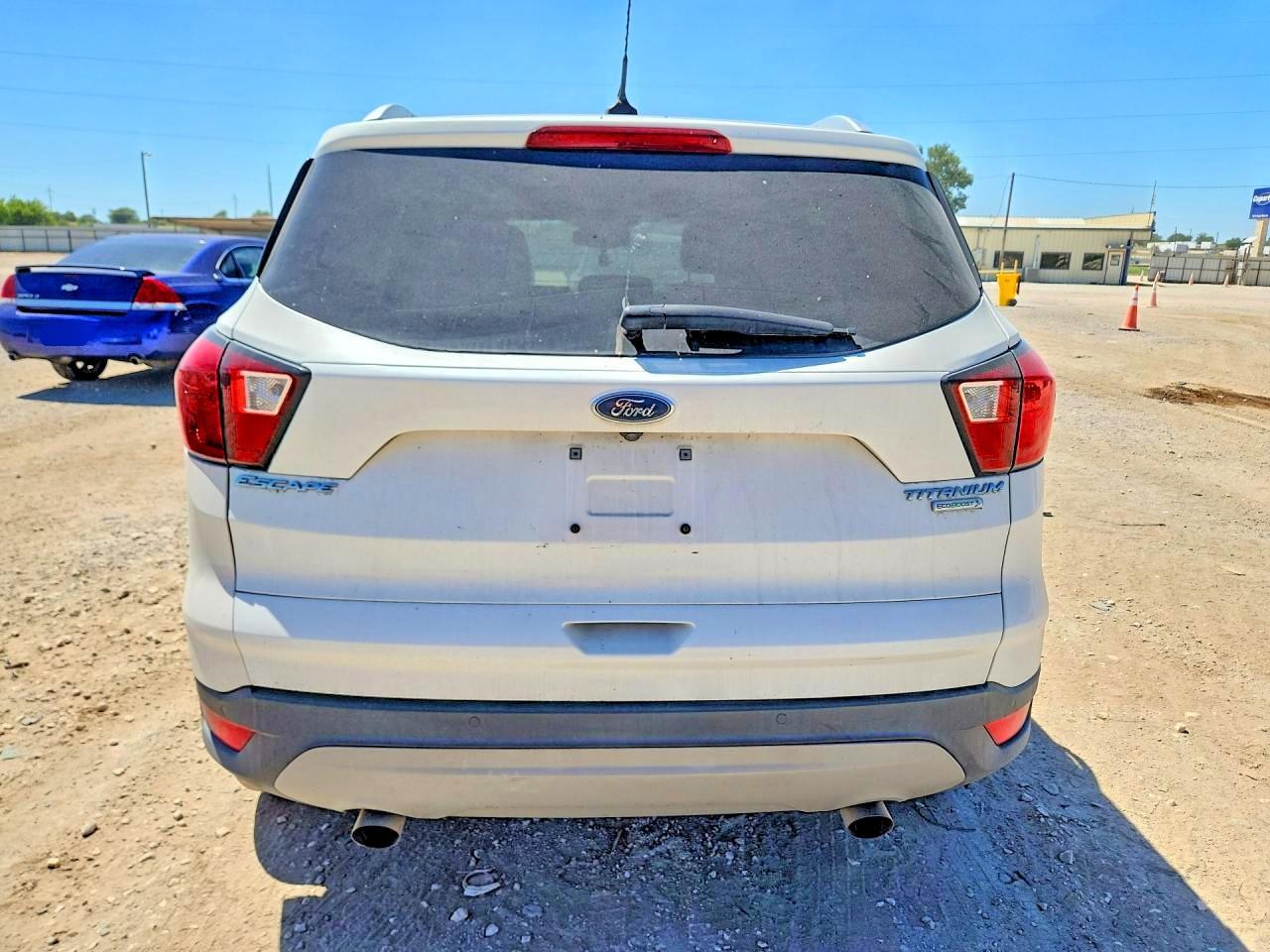 2019 Ford Escape Titanium - zdjęcie 6