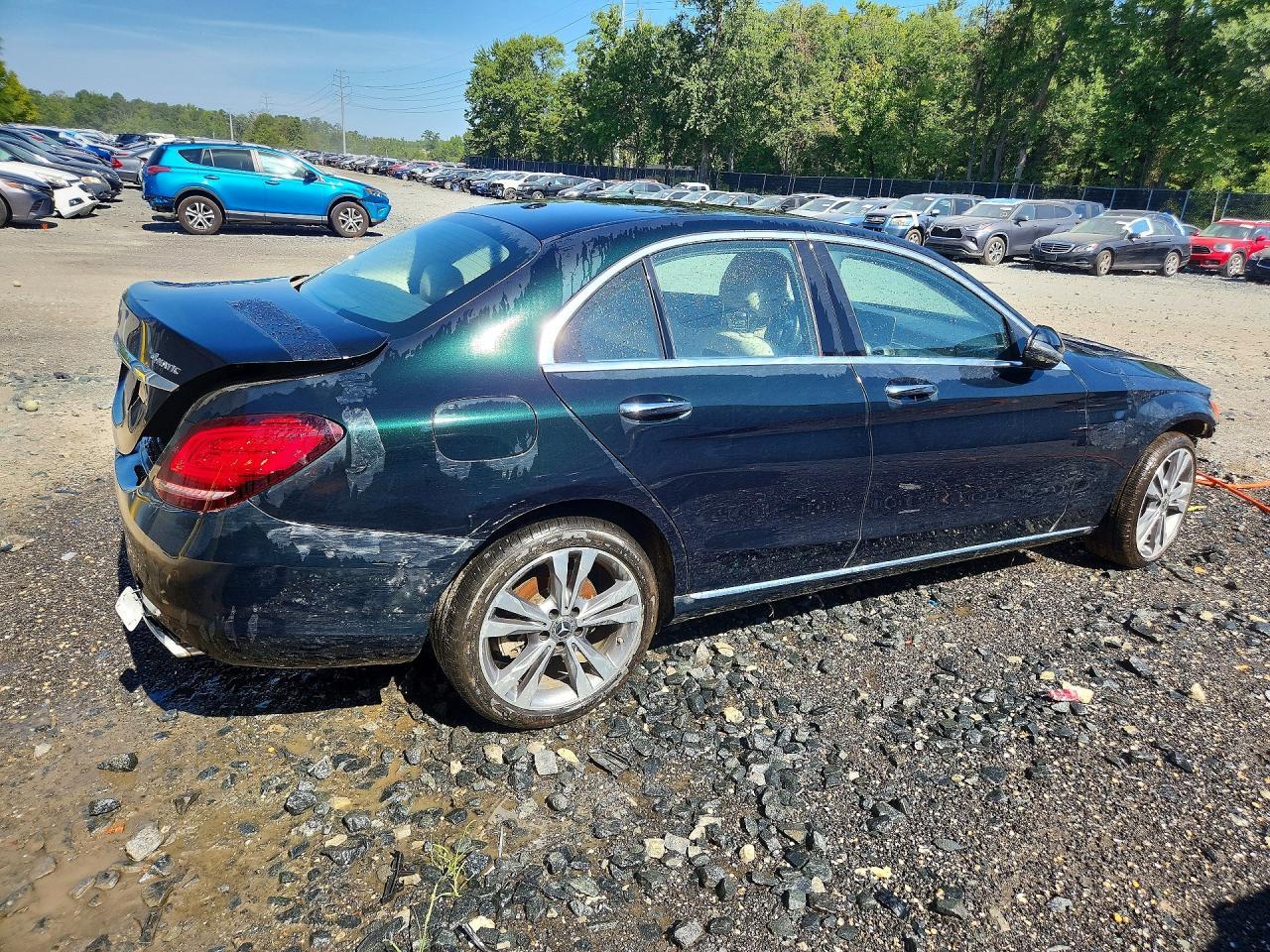 2019 Mercedes-Benz C 300 4Matic - zdjęcie 3