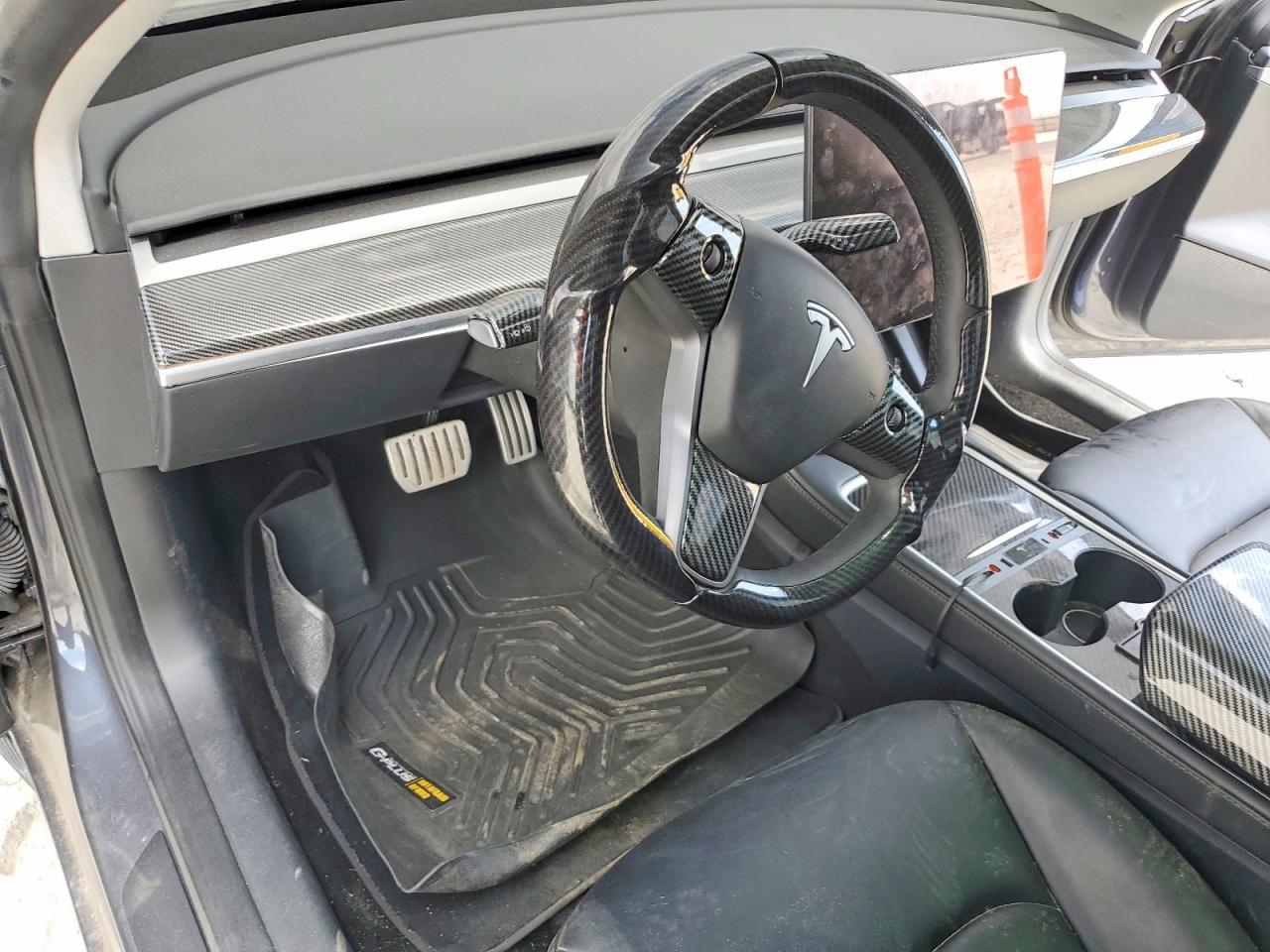 2023 Tesla Model 3 - zdjęcie 15