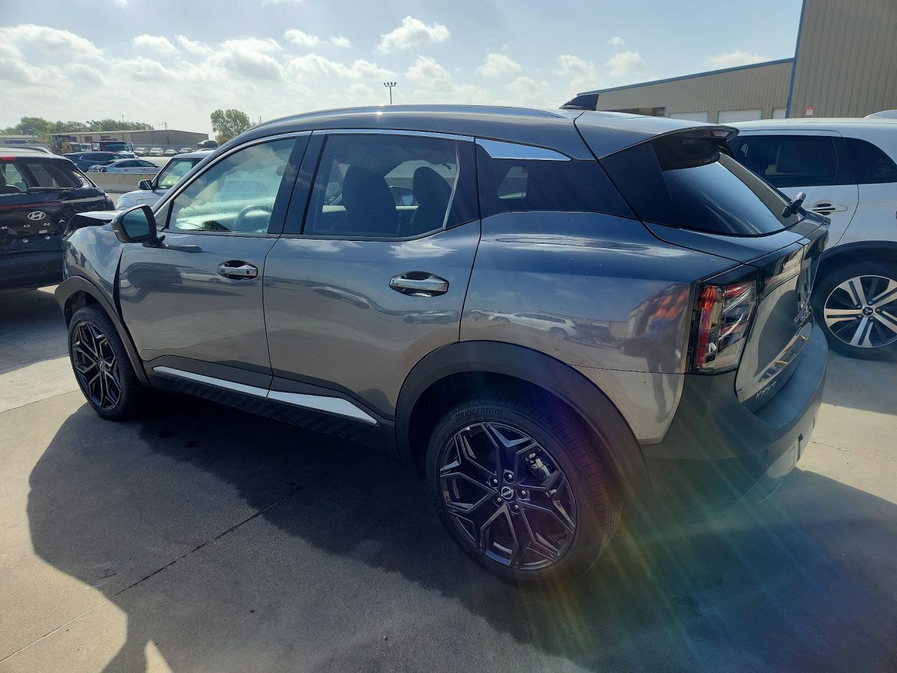 2026 Nissan Kicks Sr - zdjęcie 2