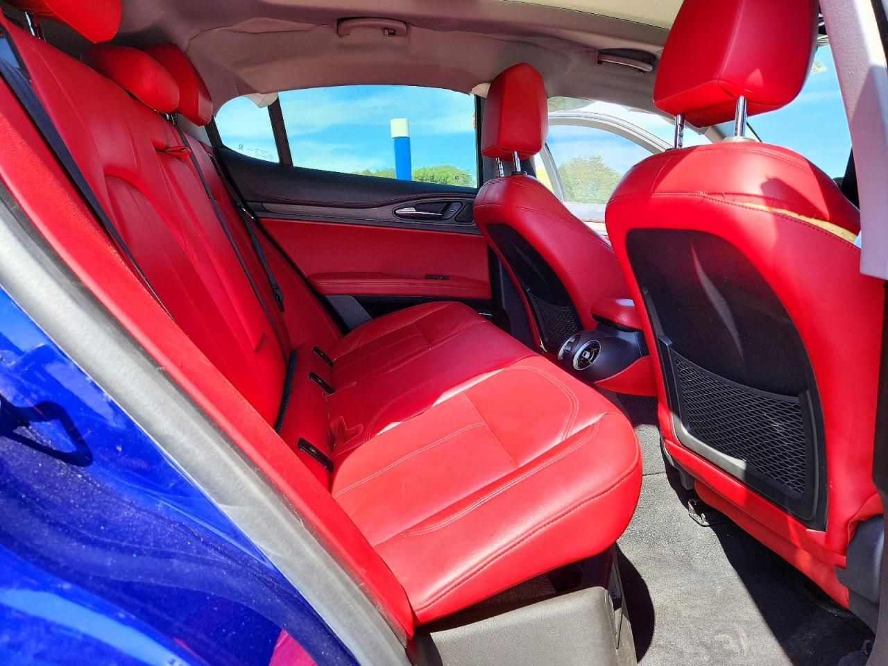 2021 Alfa Romeo Stelvio Ti - zdjęcie 11
