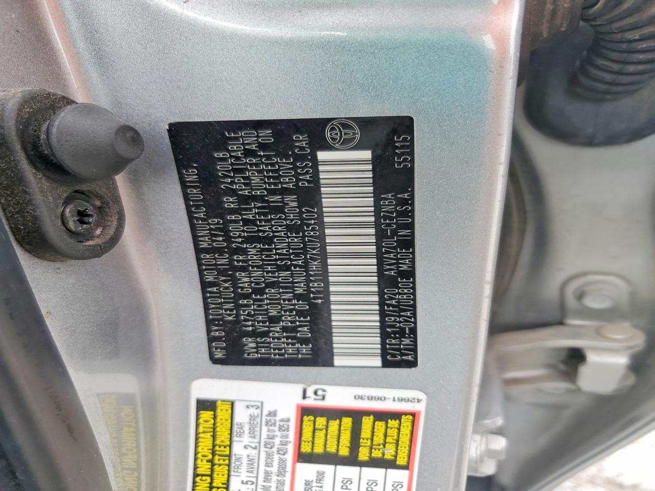 2019 Toyota Camry Le - zdjęcie 13