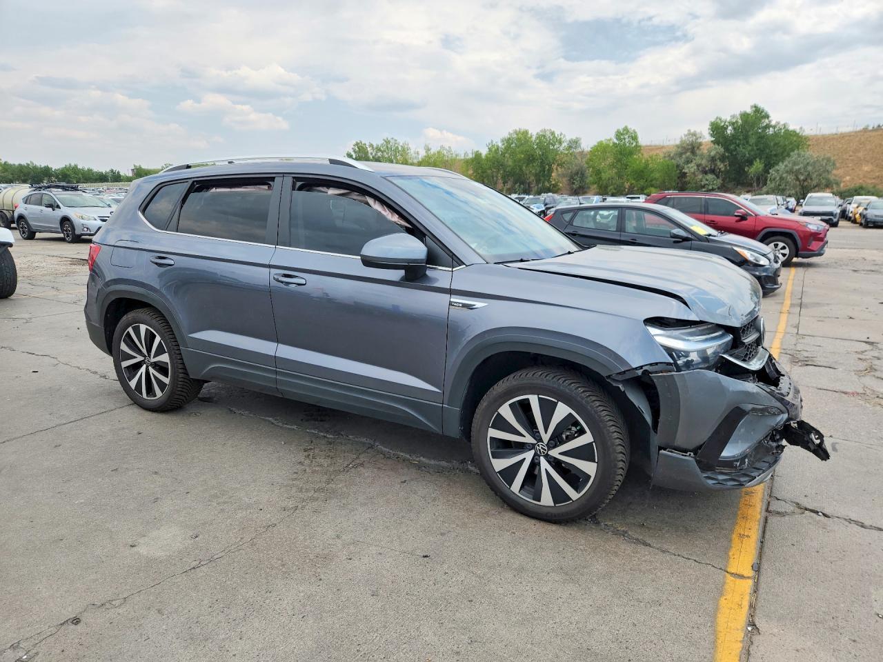 2022 Volkswagen Taos Se - zdjęcie 4