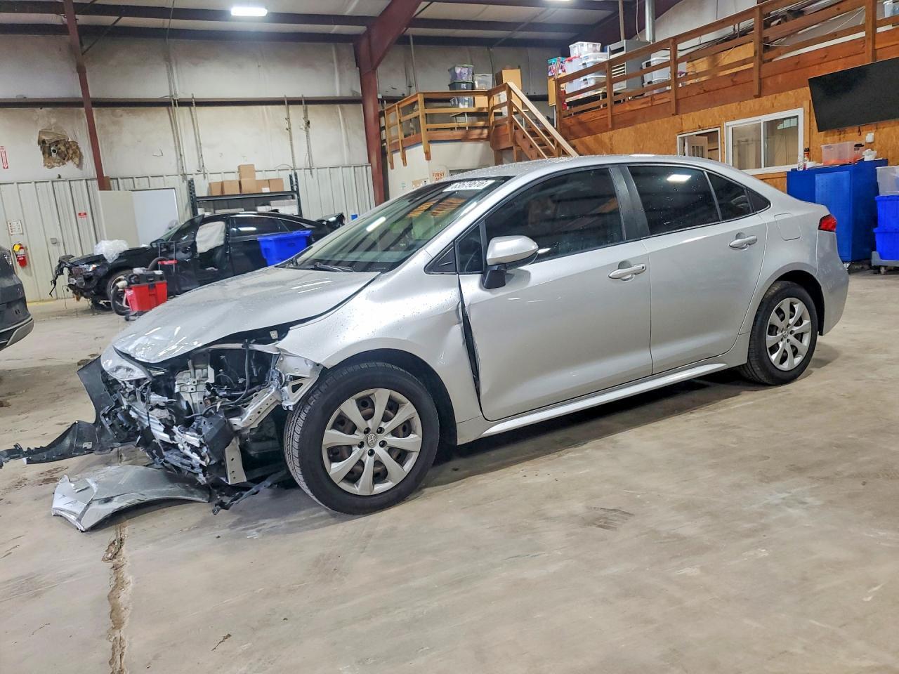 2020 Toyota Corolla Le - zdjęcie główne