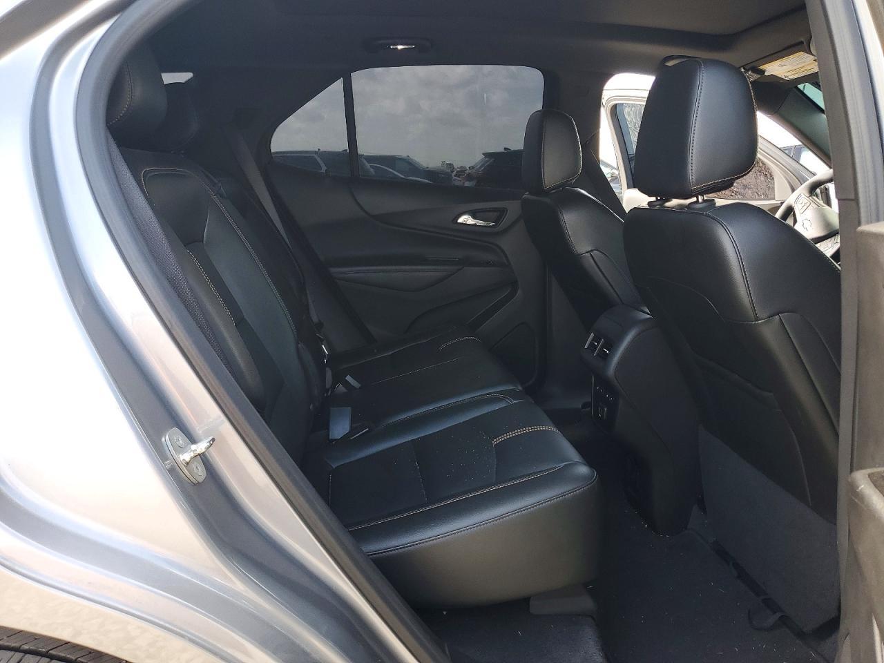2024 Chevrolet Equinox Premier - zdjęcie 10