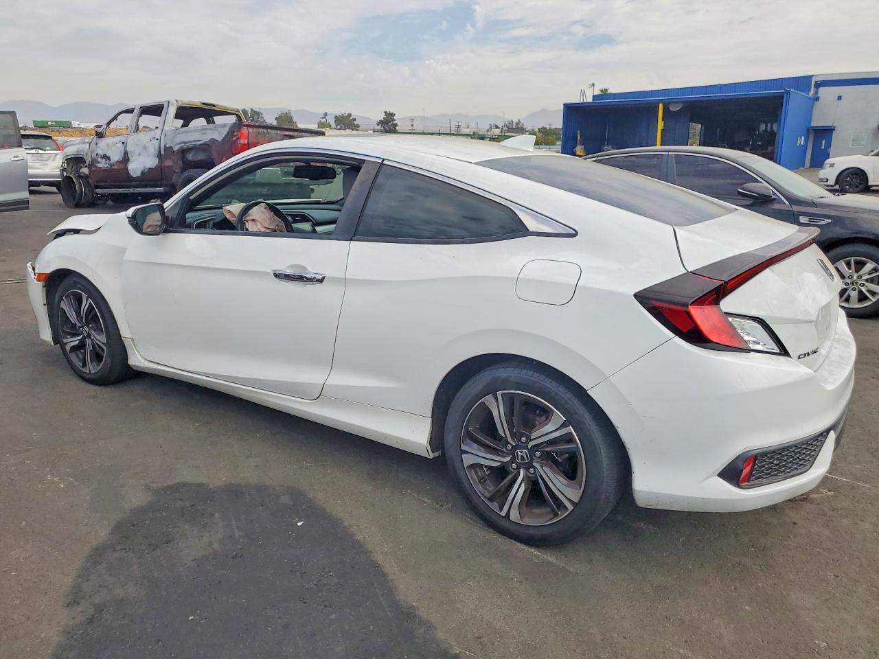 2016 Honda Civic Touring - zdjęcie 2