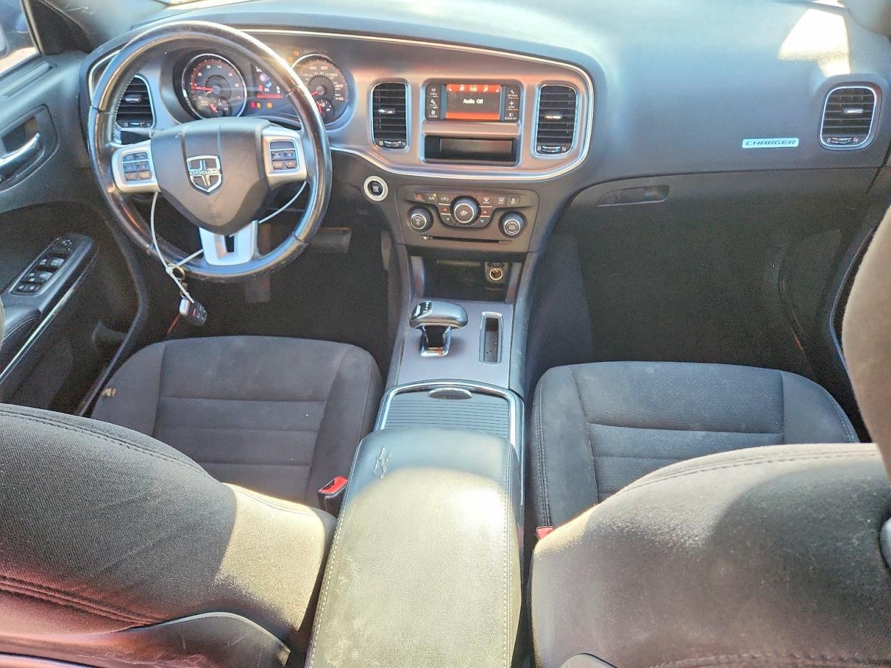 2013 Dodge Charger V6 - zdjęcie 8