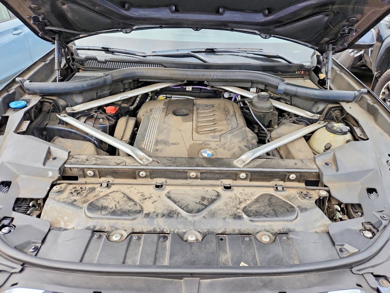 2021 BMW X5 xDrive40I - zdjęcie 12