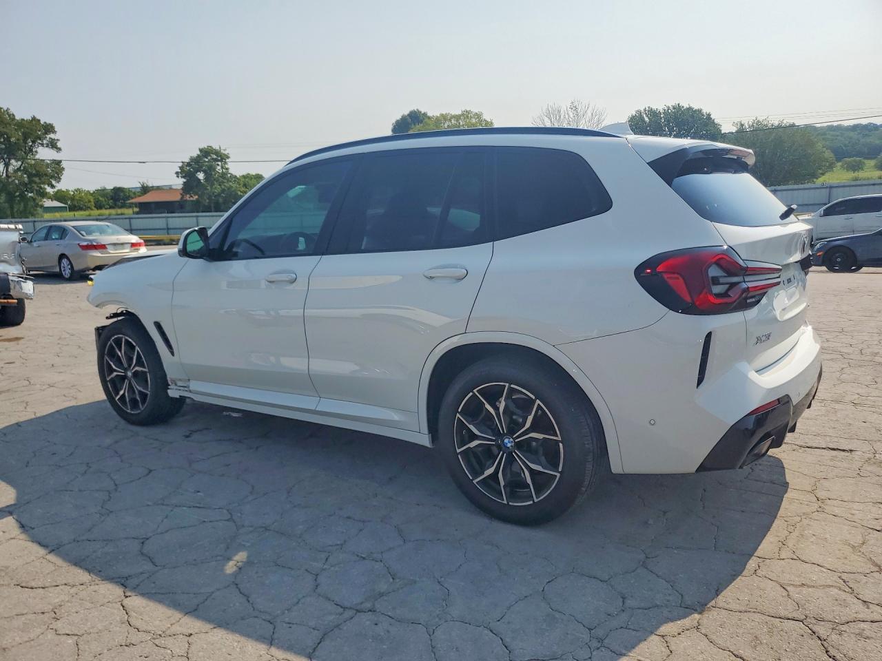2024 BMW X3 xDrive30I - zdjęcie 2