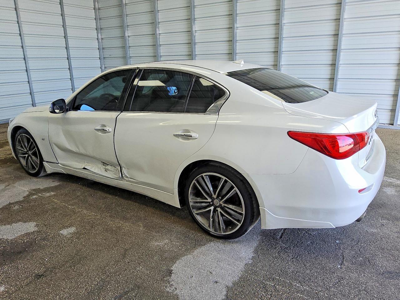 2015 Infiniti Q50 Premium - zdjęcie 2