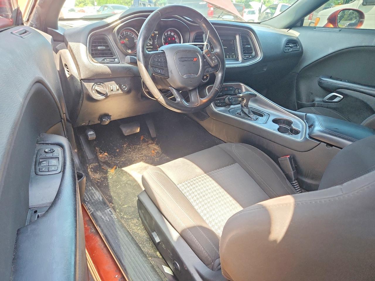 2021 Dodge Challenger Sxt - zdjęcie 8