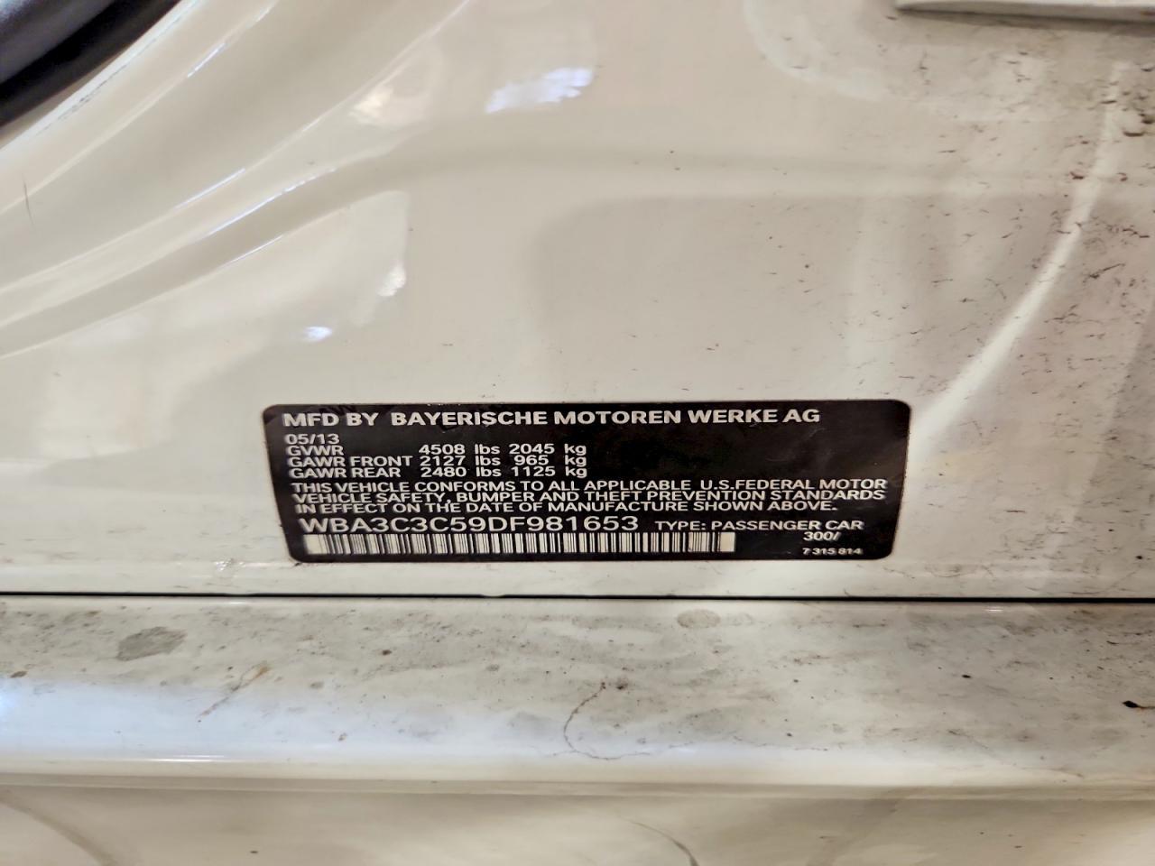 2013 BMW 320 I xDrive - zdjęcie 12
