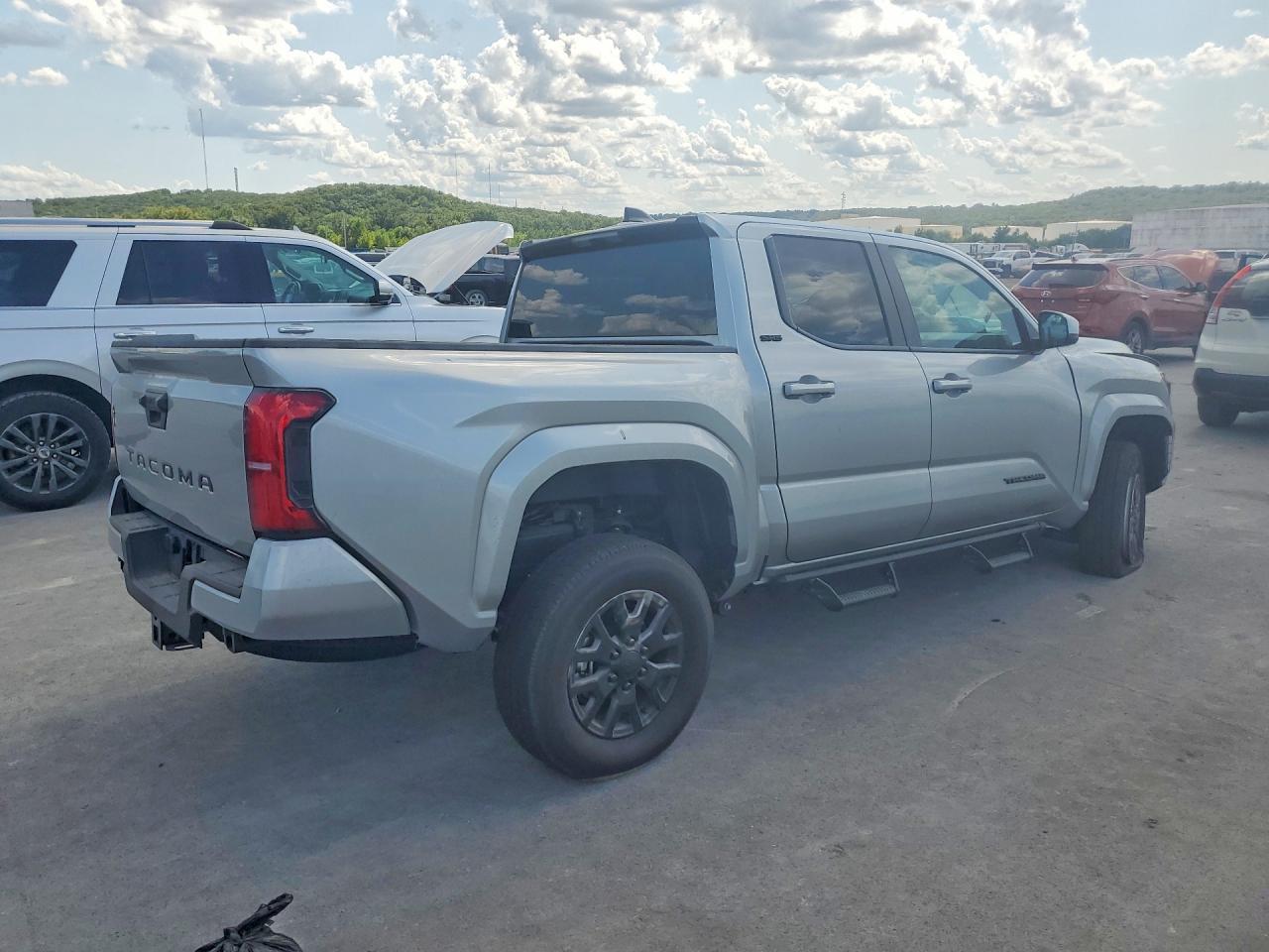 2026 Toyota Tacoma Sr5 - zdjęcie 3