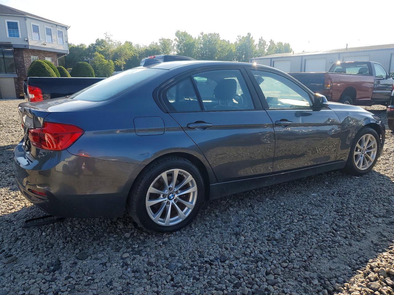 2017 BMW 320 Xi - zdjęcie 3