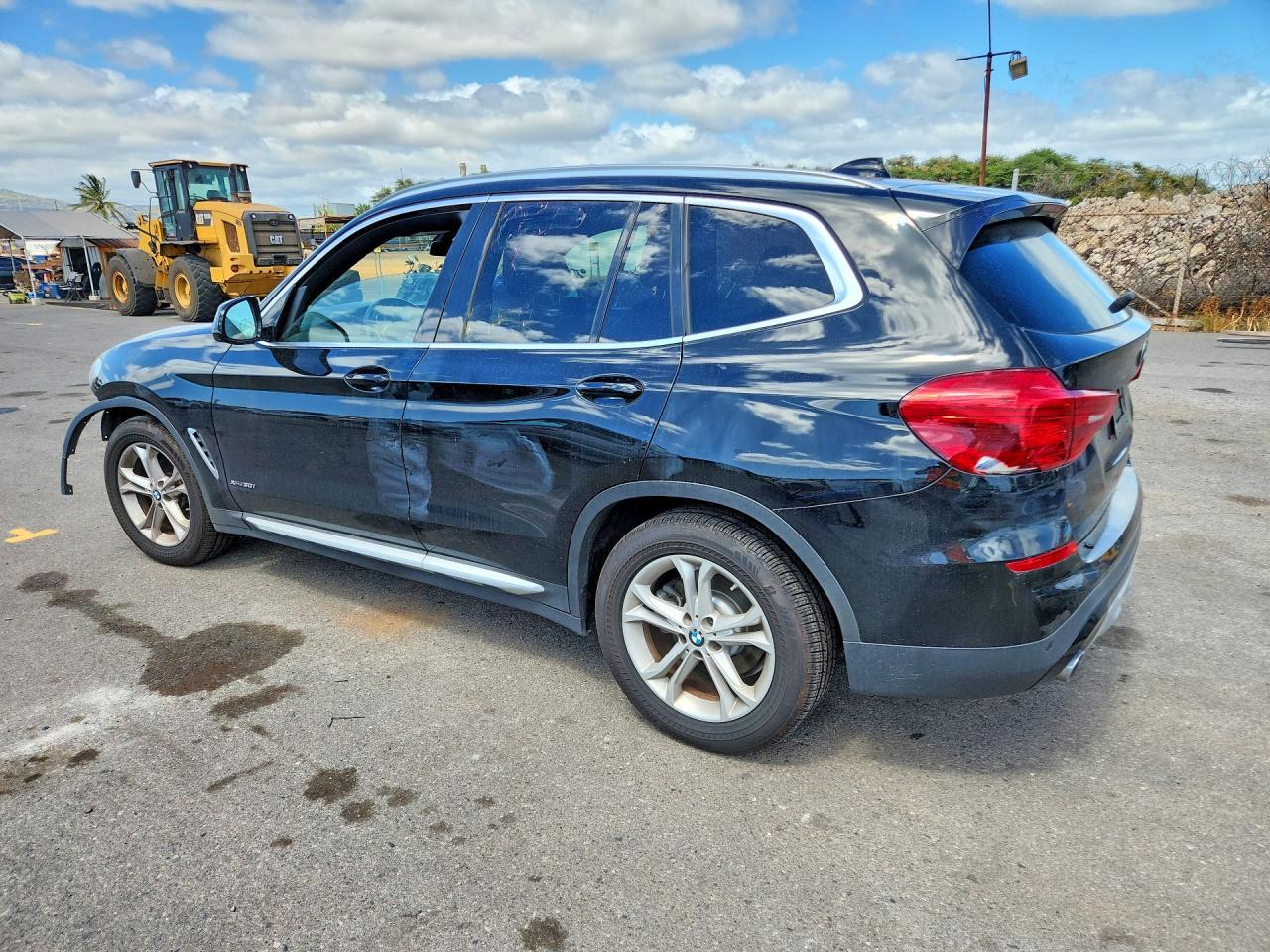 2018 BMW X3 xDrive30I - zdjęcie 2