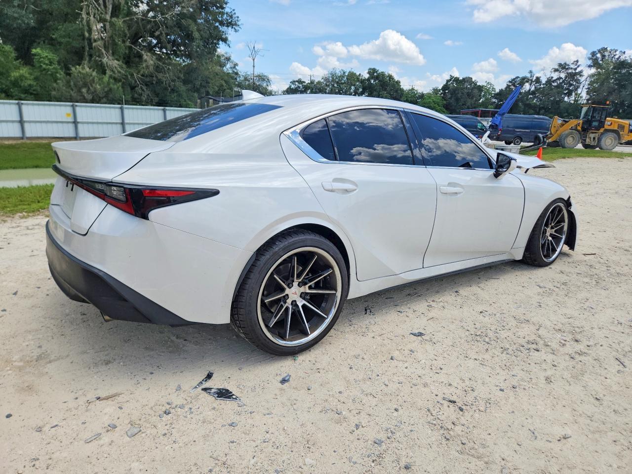 2022 Lexus Is 300 - zdjęcie 3