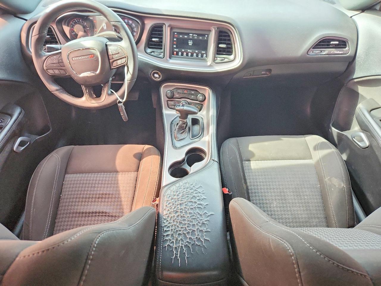 2021 Dodge Challenger Sxt - zdjęcie 8