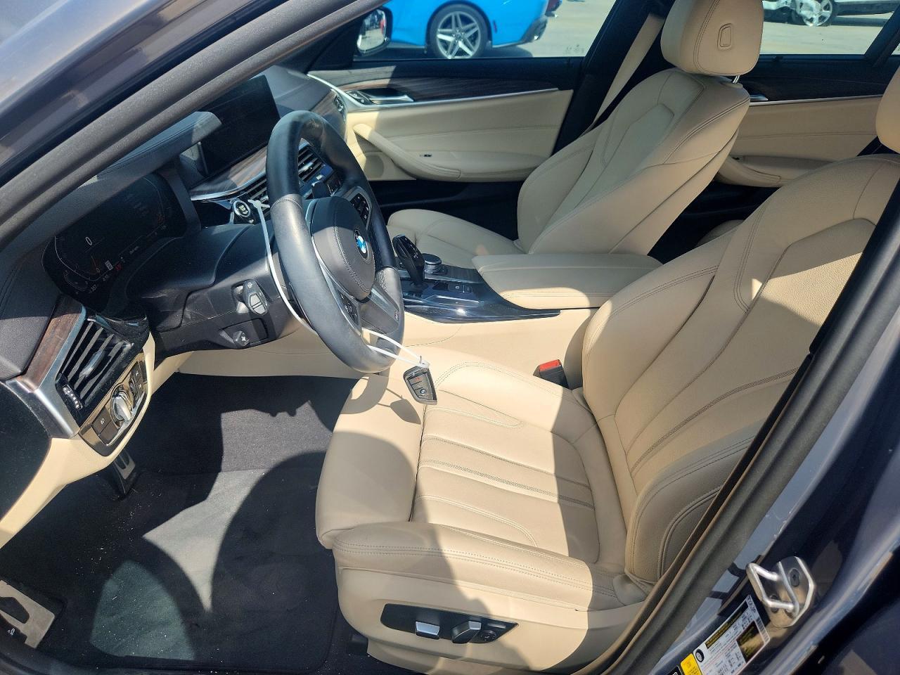 2020 BMW Seria 5 540i - zdjęcie 7