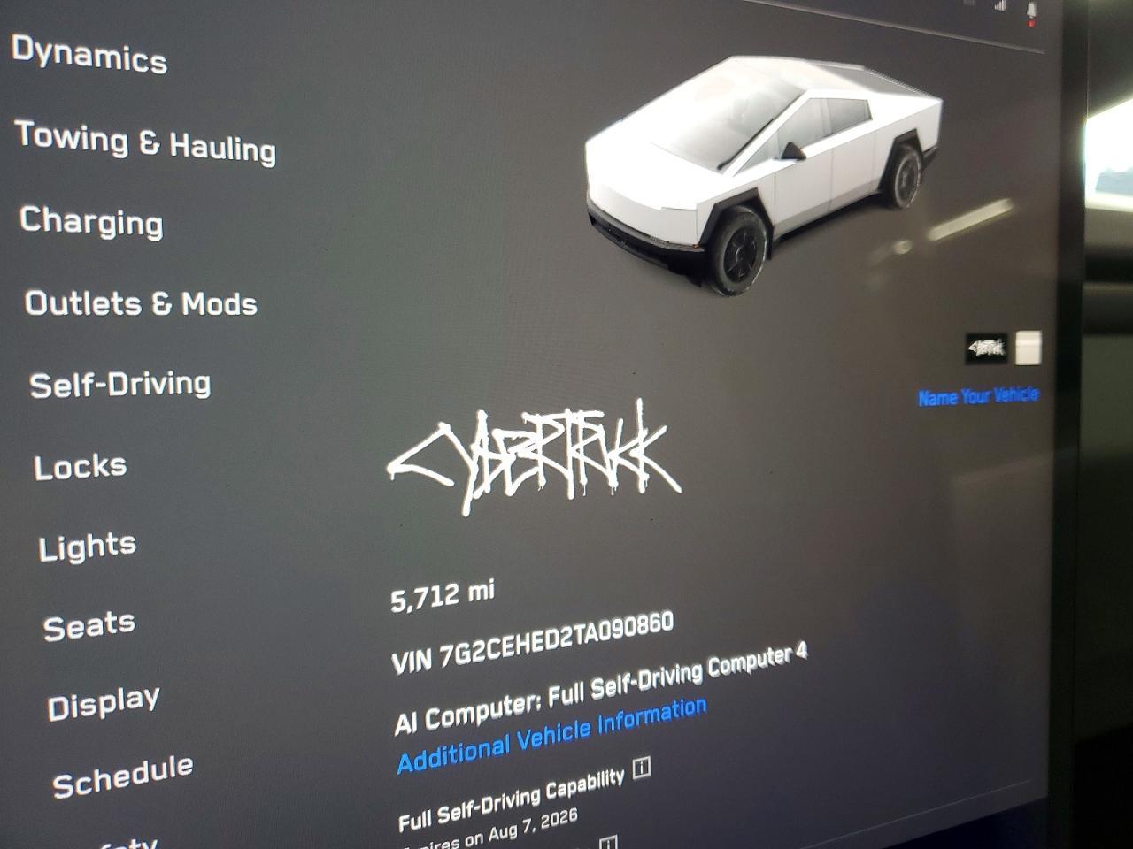 2026 Tesla Cybertruck - zdjęcie 9