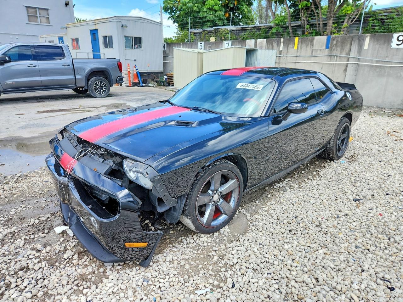 2013 Dodge Challenger Sxt - zdjęcie główne