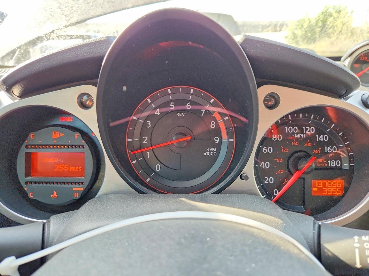 2015 Nissan 370Z Base - zdjęcie 9