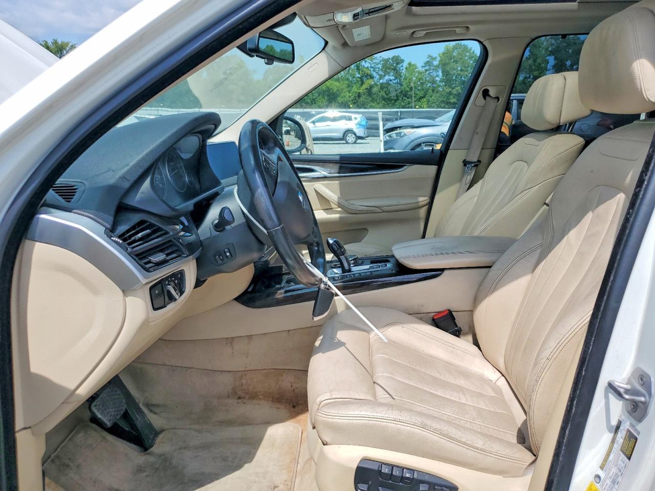 2015 BMW X5 xDrive50I - zdjęcie 7