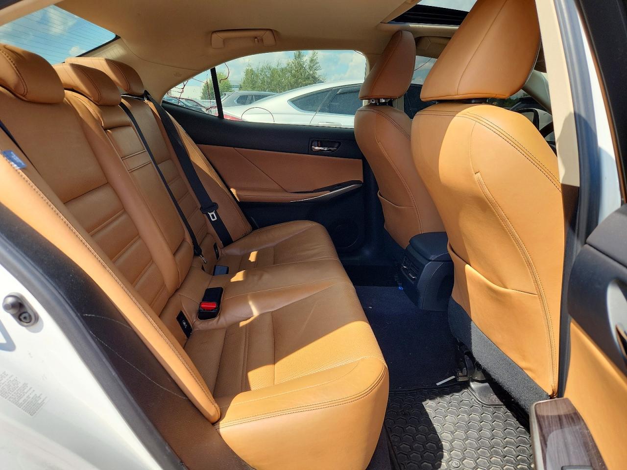 2014 Lexus Is 350 - zdjęcie 10