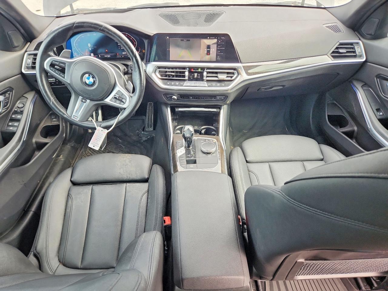 2021 BMW 330I - zdjęcie 8