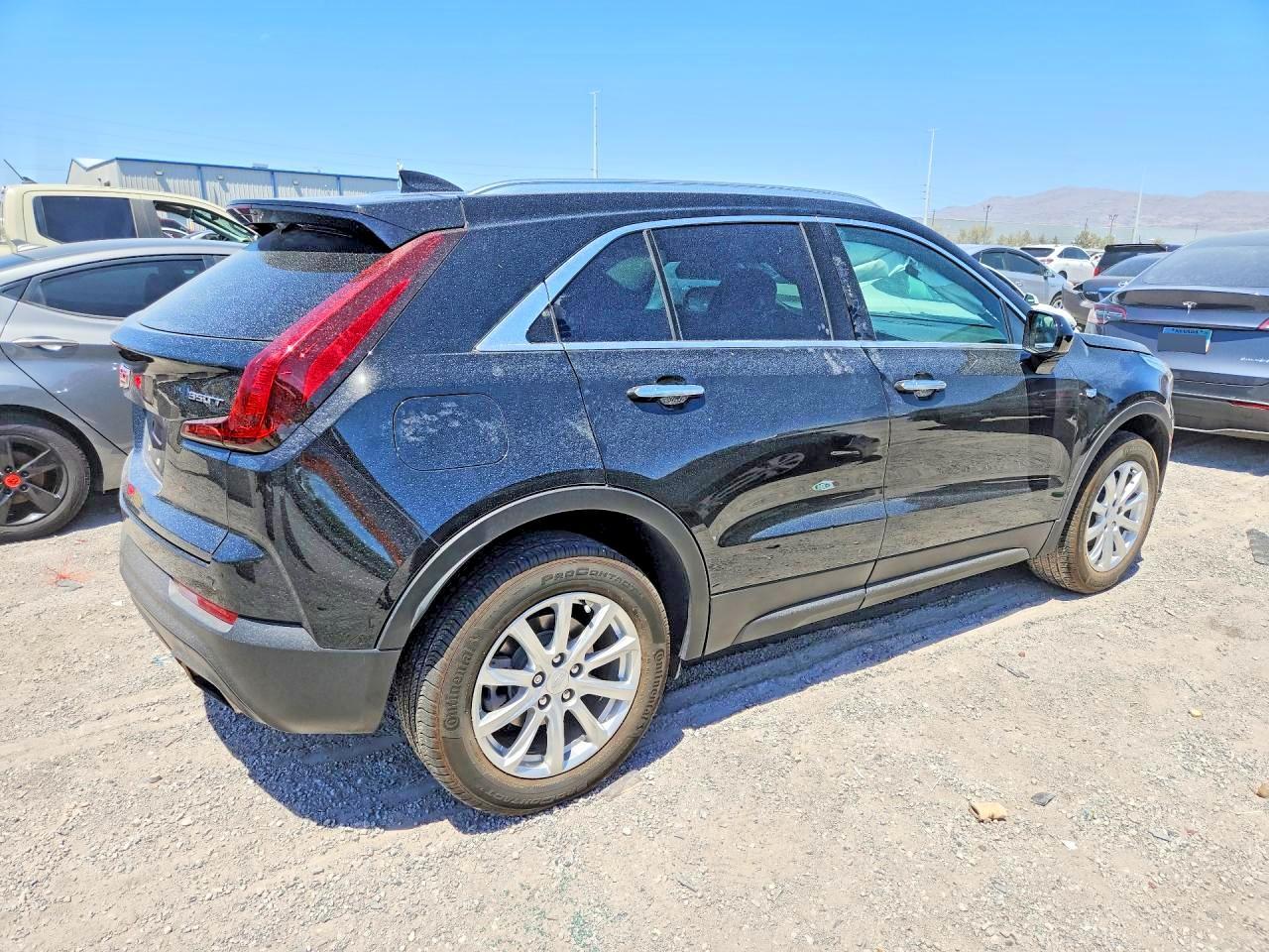 2023 Cadillac Xt4 Luxury - zdjęcie 3