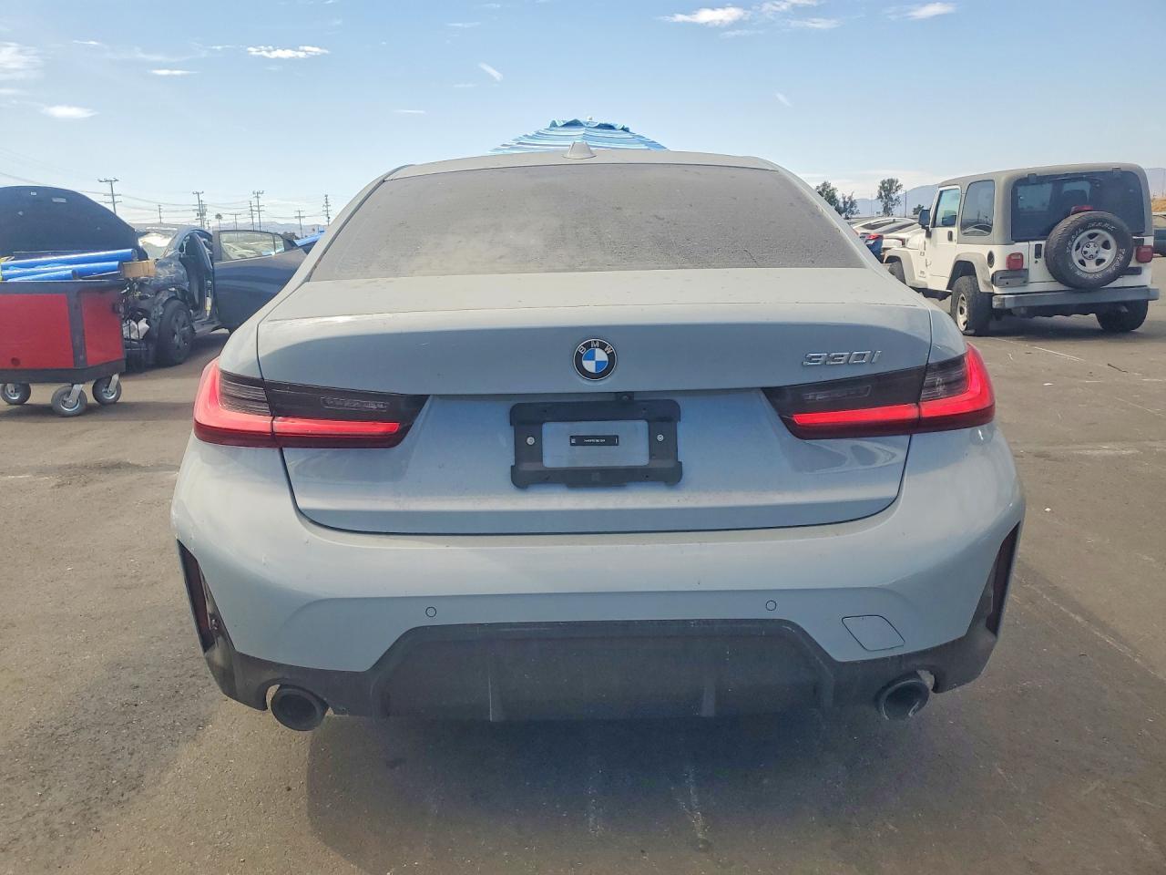 2024 BMW 330I - zdjęcie 6