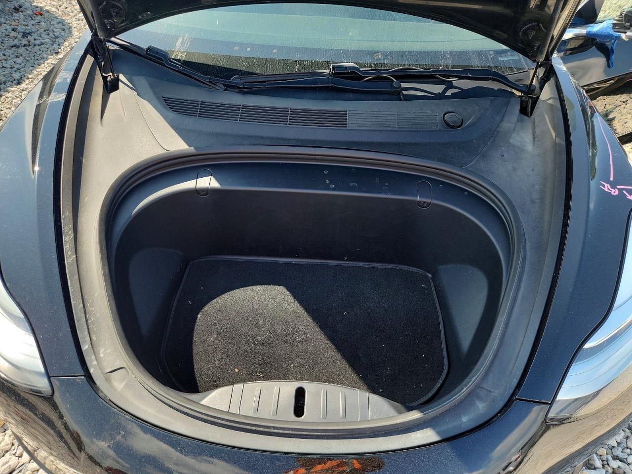 2018 Tesla Model 3 - zdjęcie 11