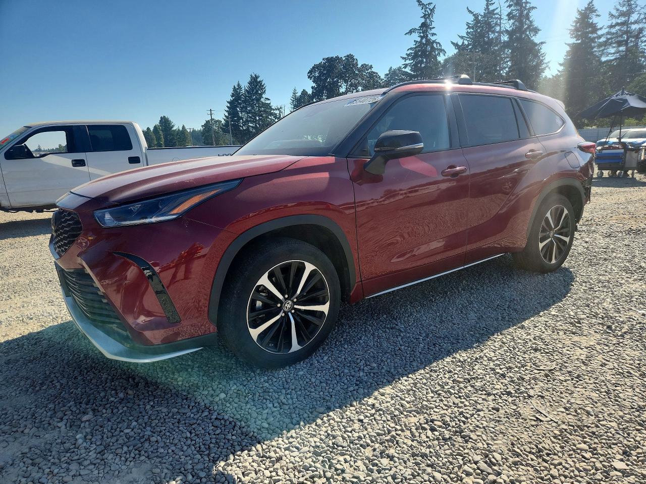 2021 Toyota Highlander Xse - zdjęcie główne