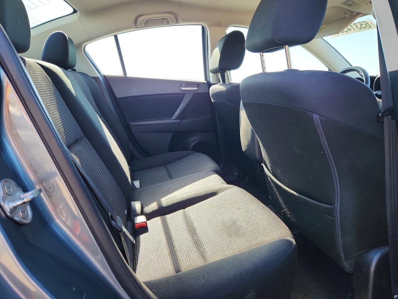 2013 Mazda 3 I - zdjęcie 10