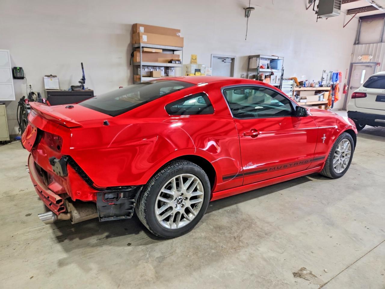 2014 Ford Mustang - zdjęcie 3