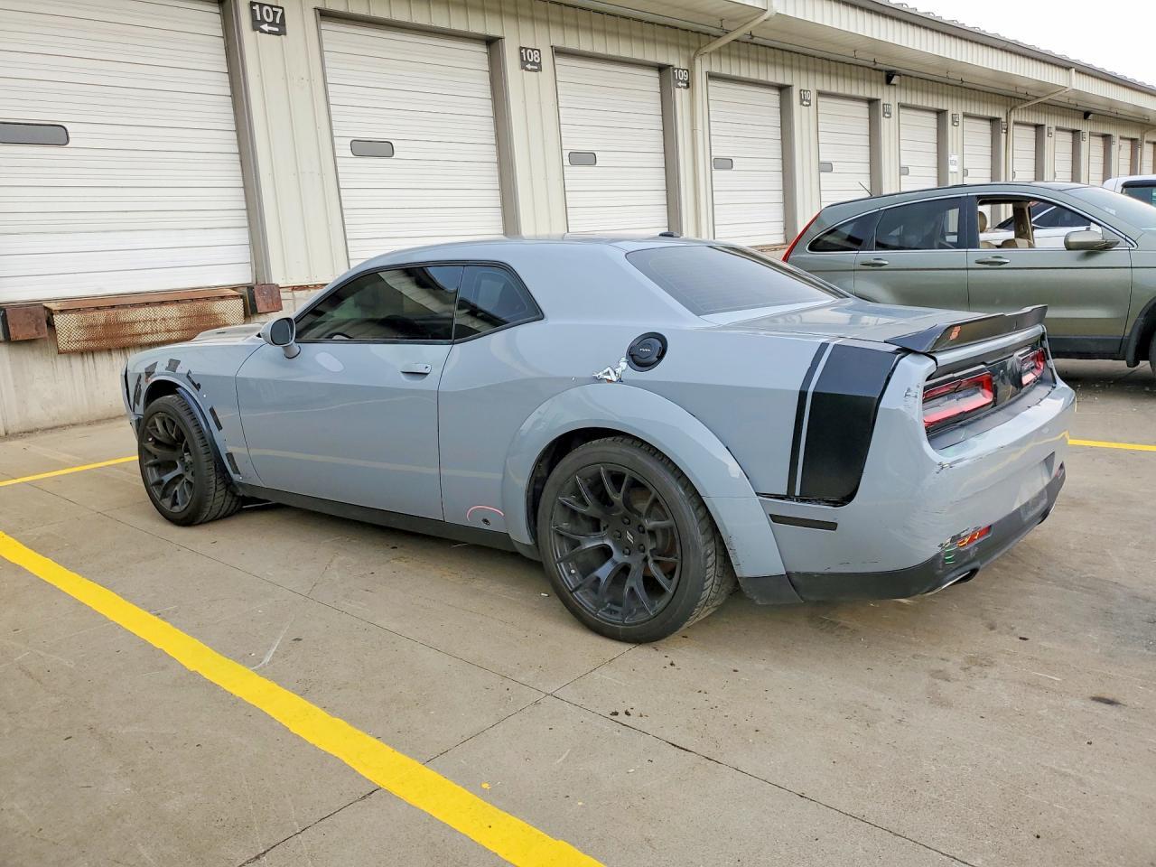 2021 Dodge Challenger Sxt - zdjęcie 2