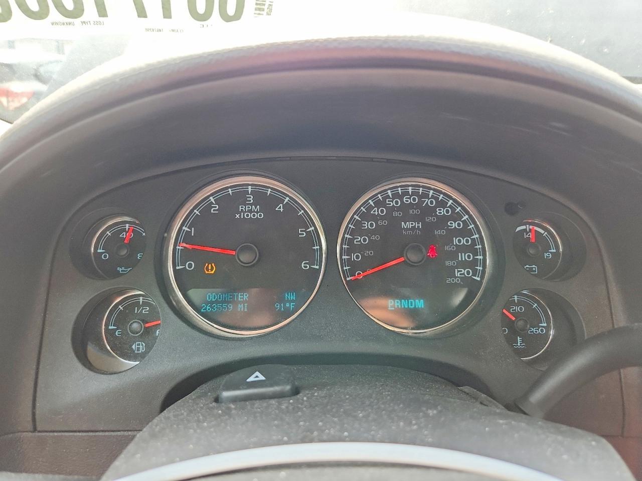 2013 Chevrolet Suburban K1500 Lt - zdjęcie 9