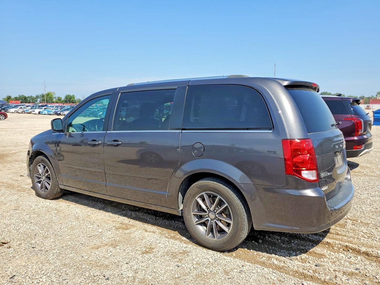 2016 Dodge Grand Caravan Sxt - zdjęcie 2