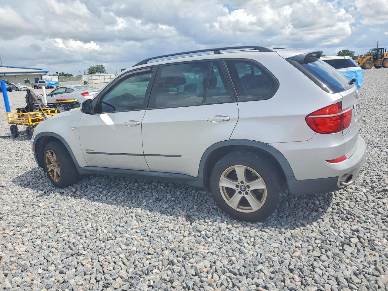 2013 BMW X5 xDrive35I - zdjęcie 2