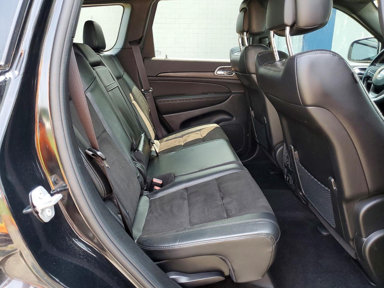 2022 Jeep Grand Cherokee Laredo E - zdjęcie 11