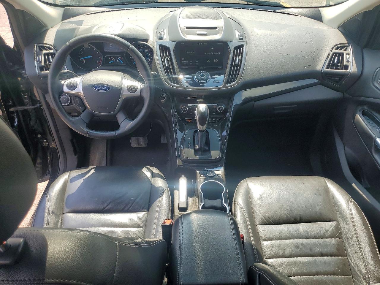 2015 Ford Escape Titanium - zdjęcie 8
