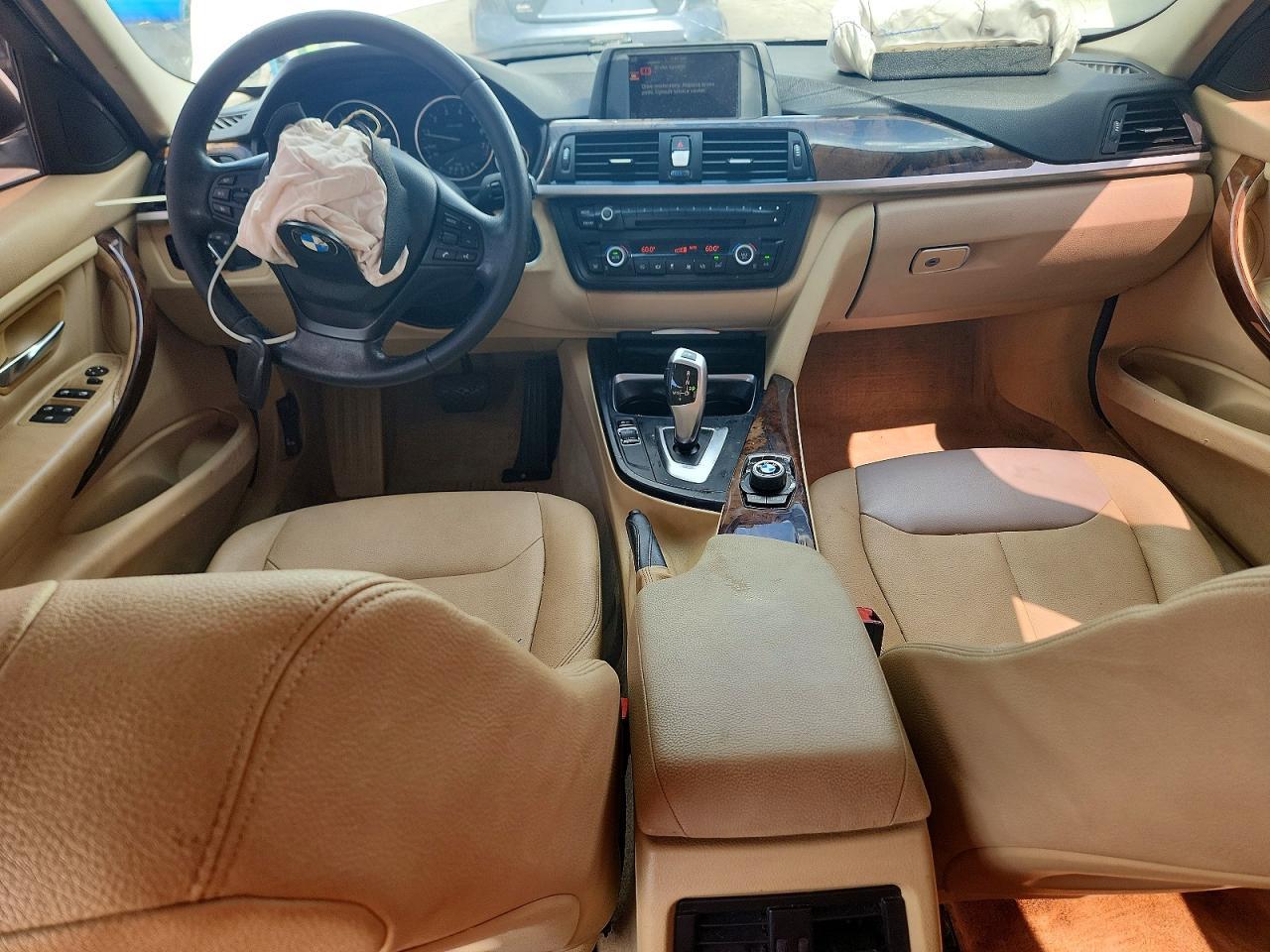 2015 BMW 320 I - zdjęcie 8