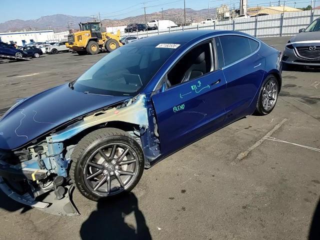 2020 Tesla Model 3 - zdjęcie 13